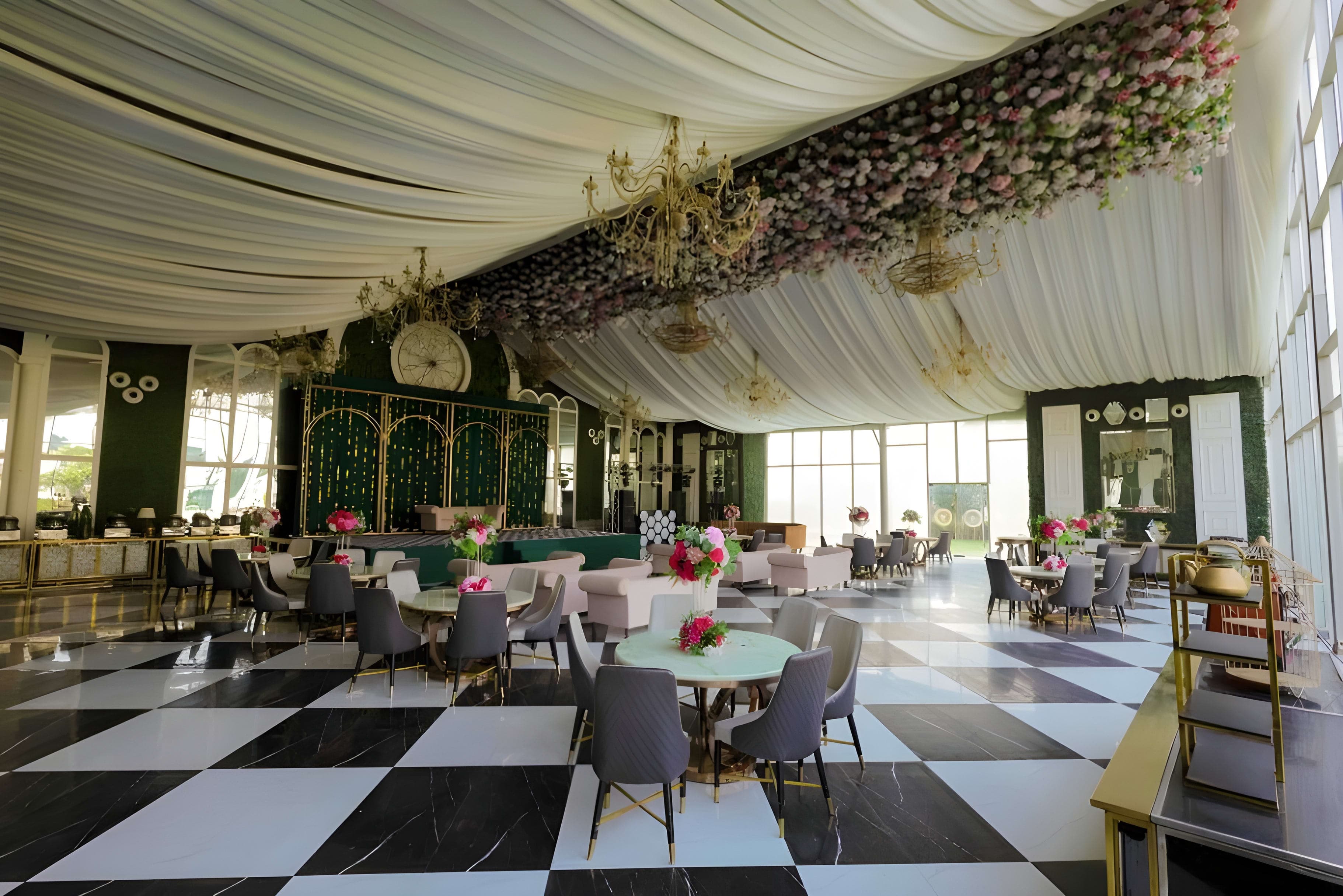 tivoli-royal-palace image 3