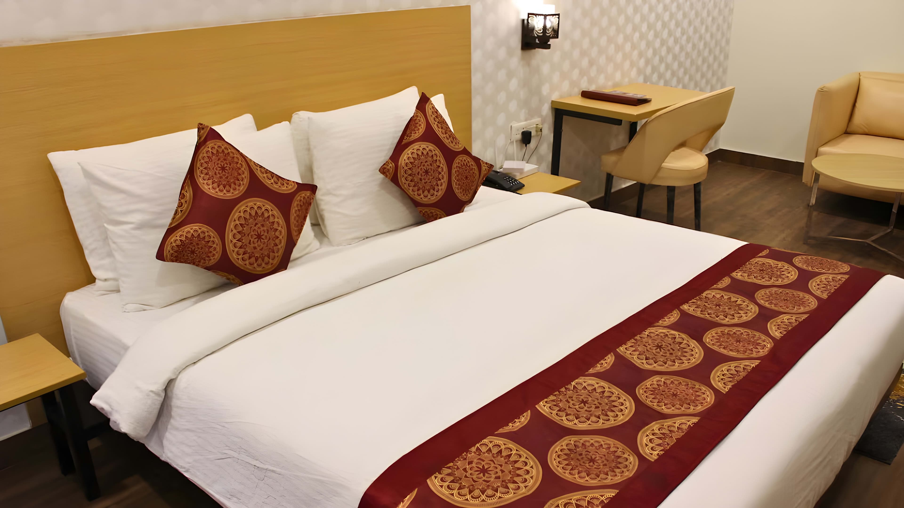 hibiscus-select-hotel image 2