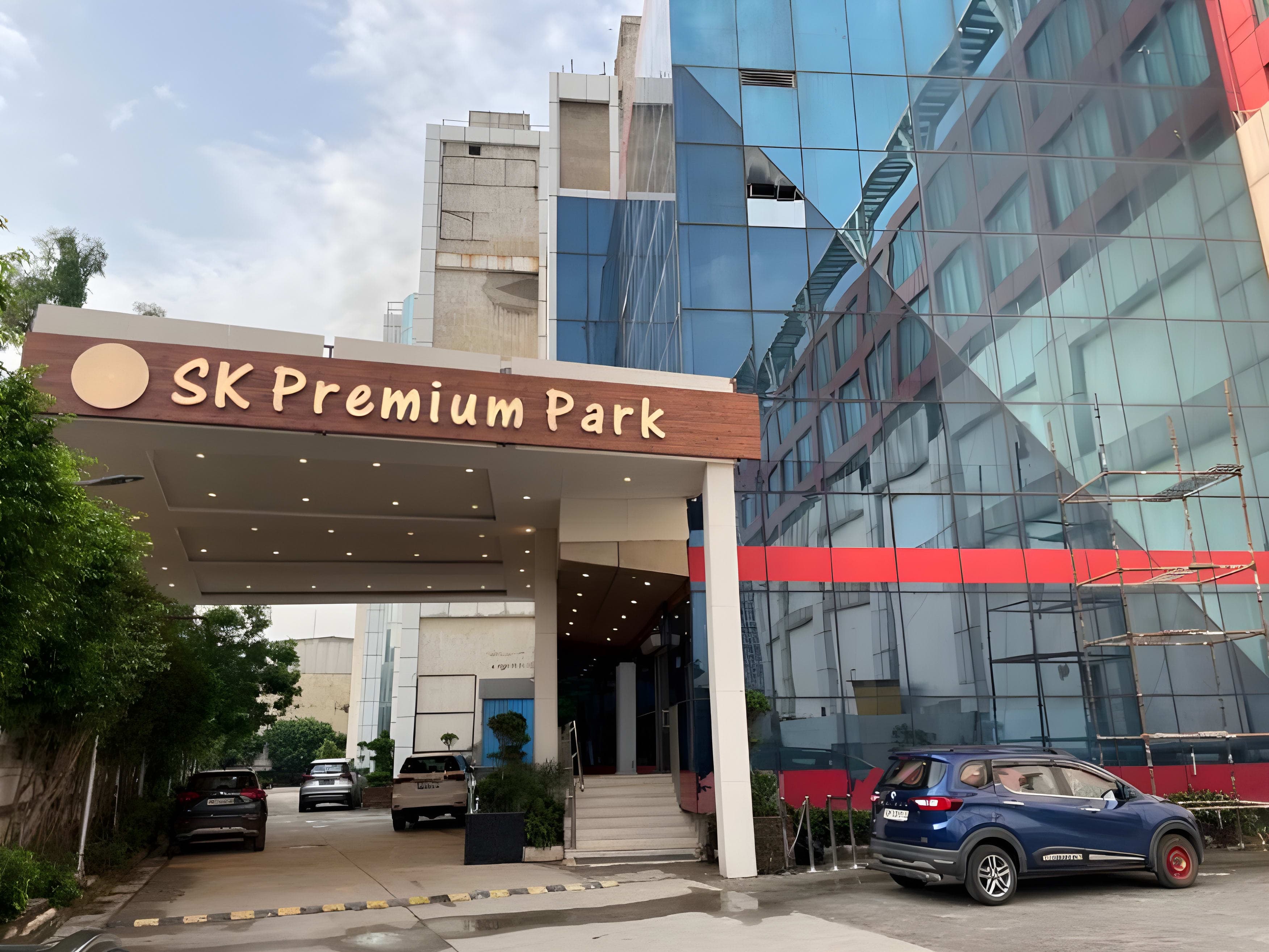 SK-Premium-Park-World-Square-Mall image 1