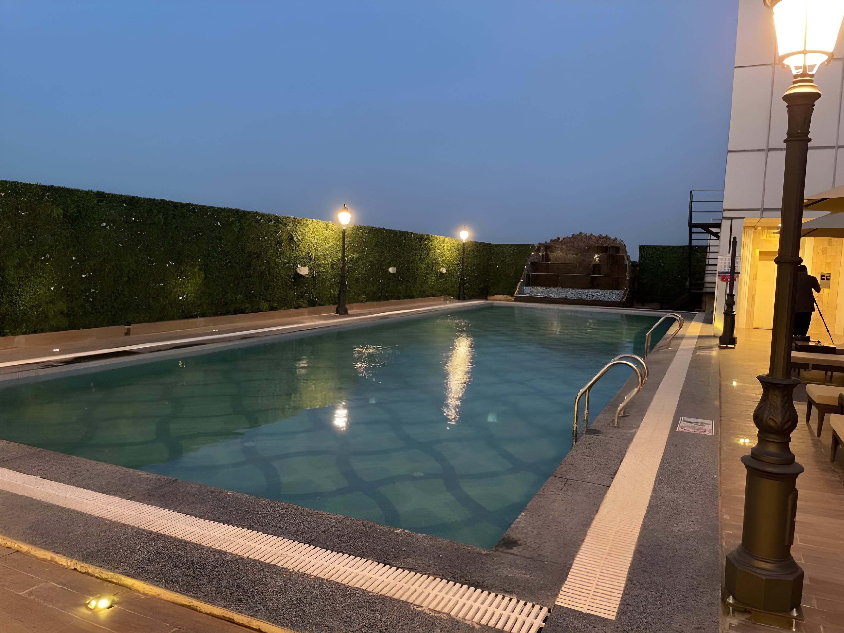 SK-Premium-Park-World-Square-Mall image 3