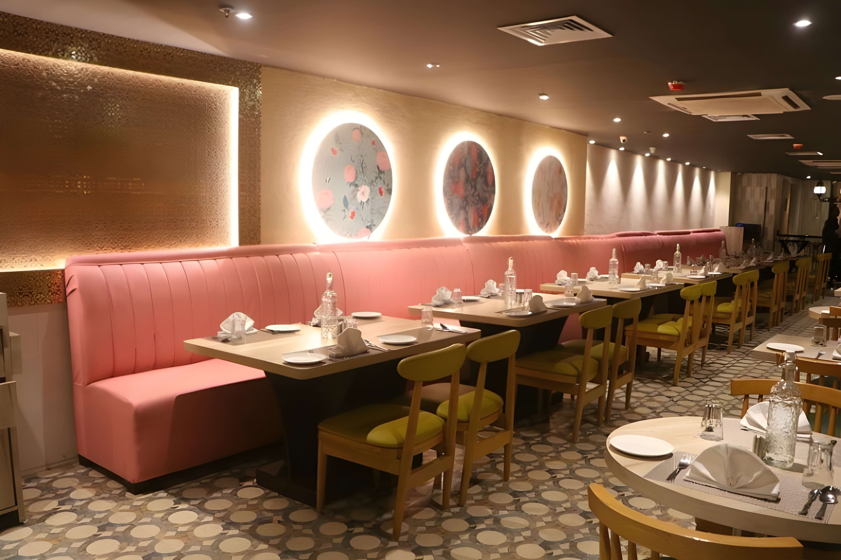 SK-Premium-Park-World-Square-Mall image 4